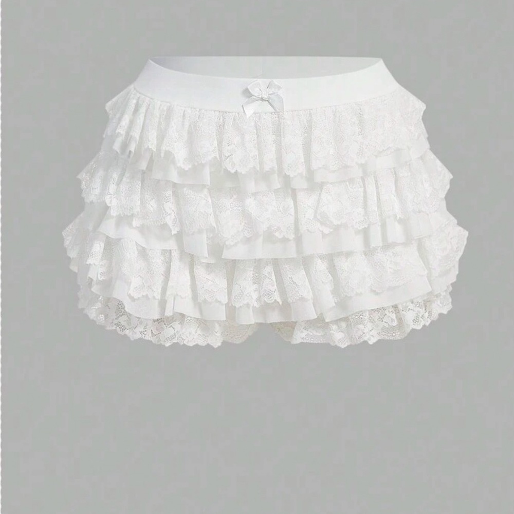 Elegant White Lace Ruffle Skort